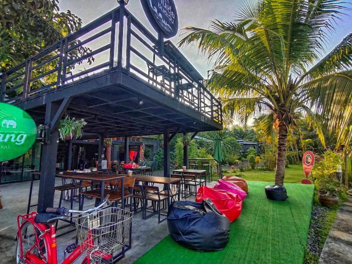 Baantia Chomtawan Bed & Breakfast Surat Thani Eksteriør bilde